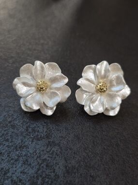 Pearl White Flower Stud Earrings with Gold Center